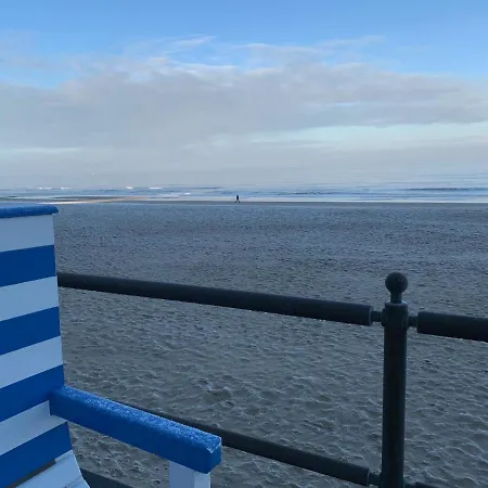 Zeedijk Emperador Apartman Middelkerke